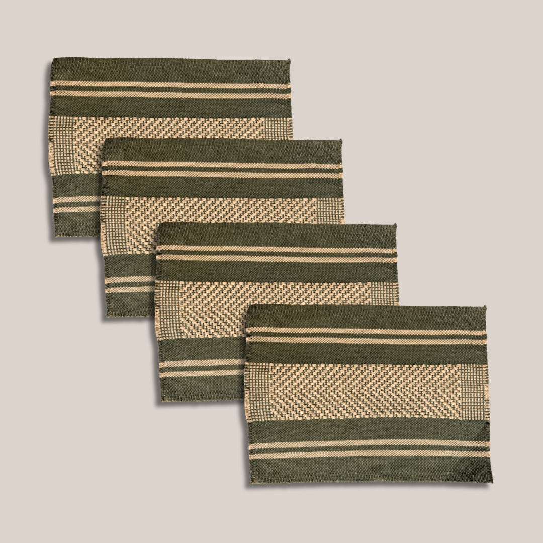 Martha Placemats, Spikes