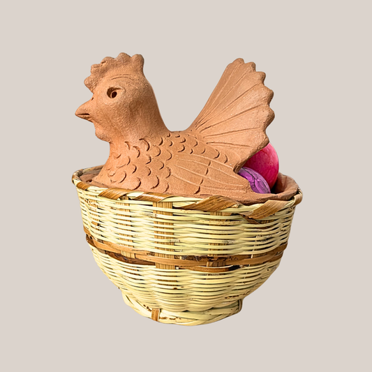 Gallina en canasta, Jarrón Decorativo