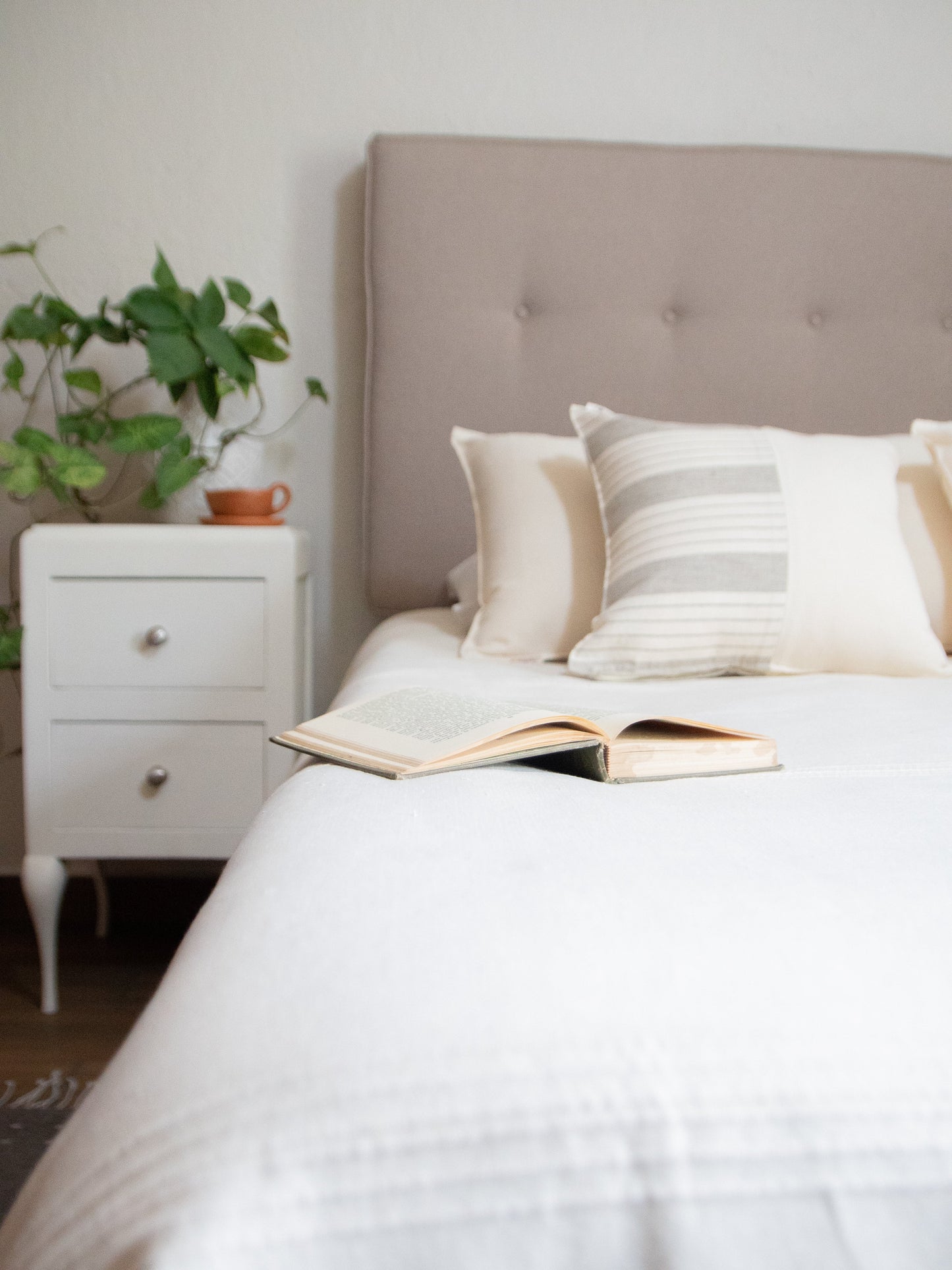 Claudia | Handmade Bedspread | Gray Stripes