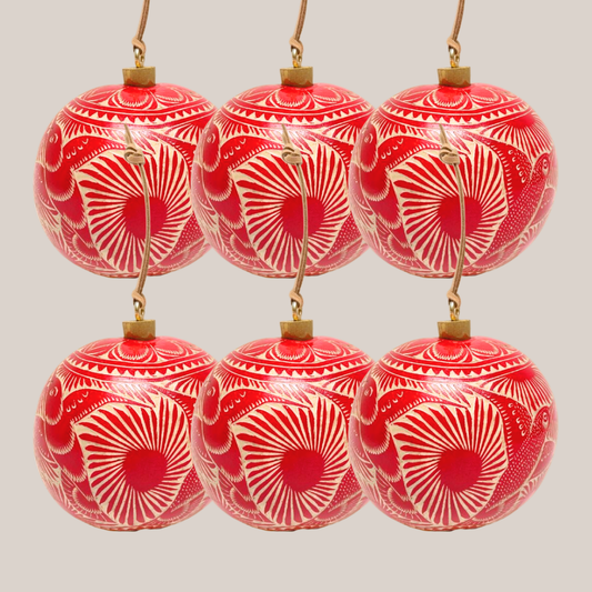 Set de Esferas Naturales Medianas / Rojo Carmín