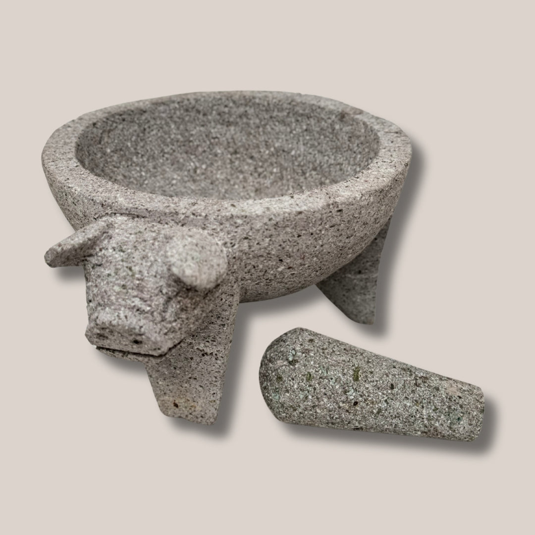 Cerdito, Molcajete