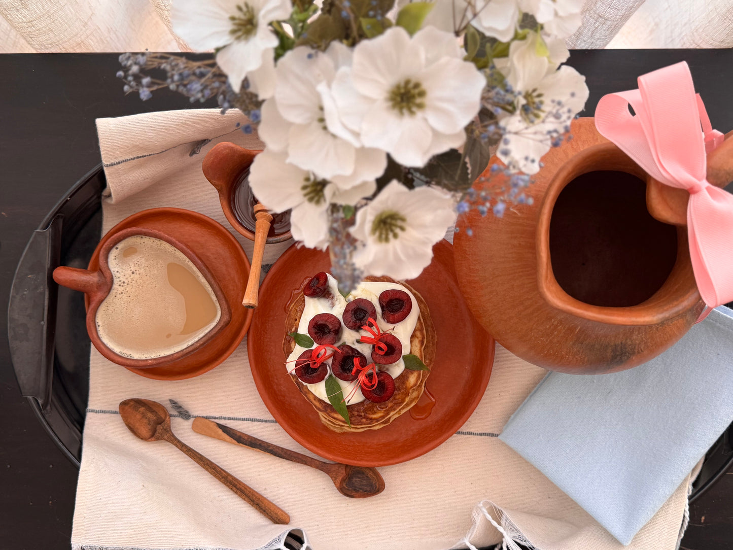 Set 4 Personas Jarra y tazas de corazón