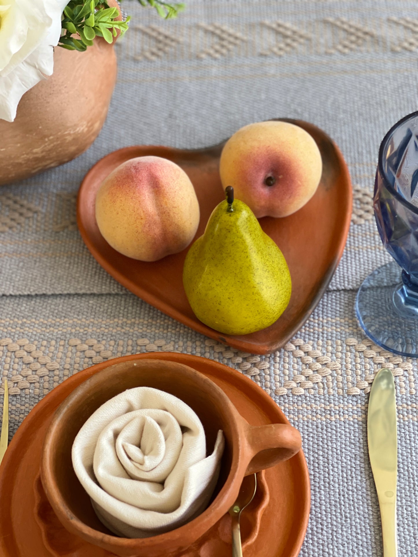 Tea cups with saucer