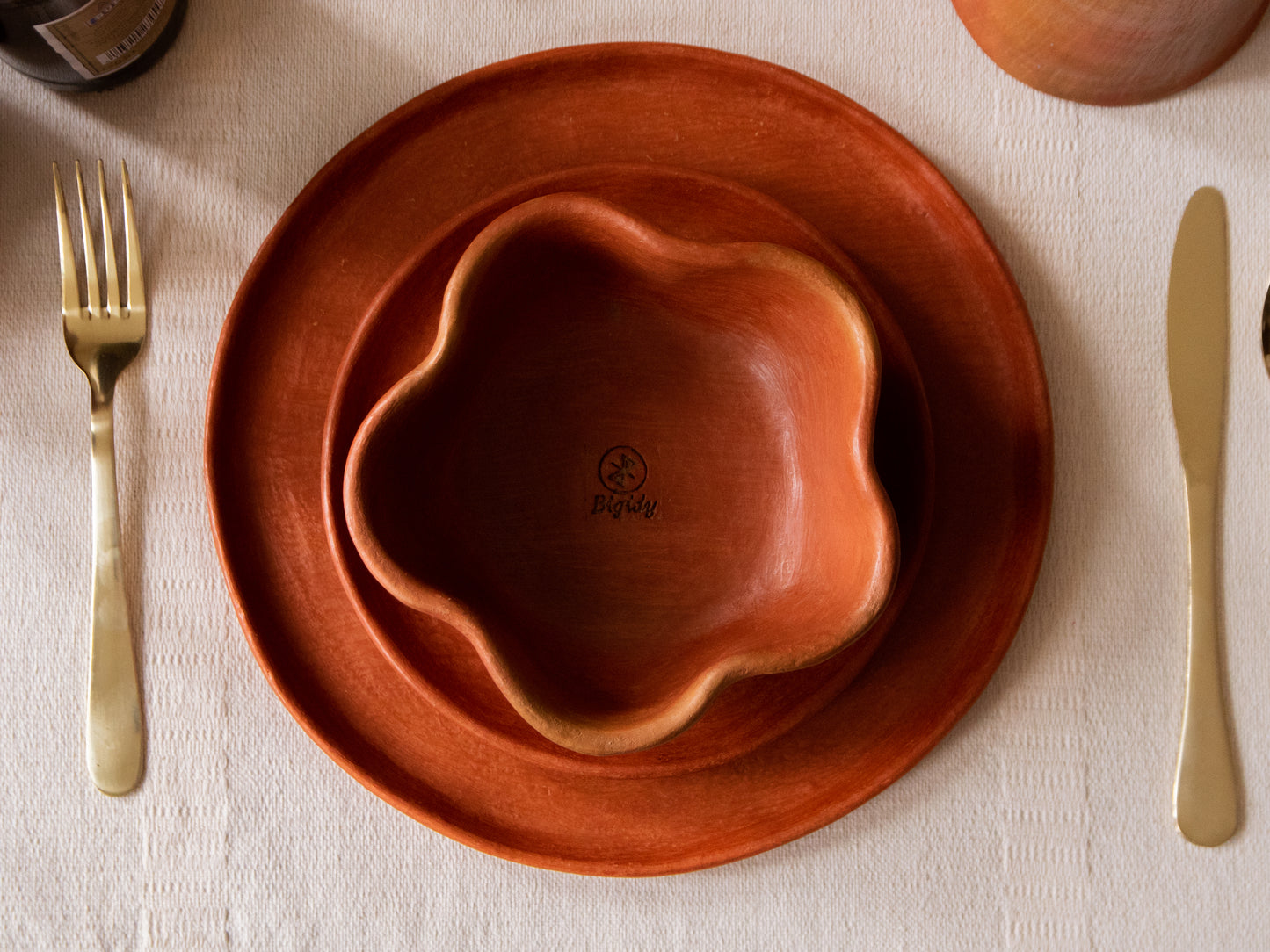 Julia, Handmade Tableware | Red Mud